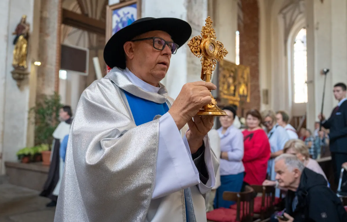 Relikwie św. Jana Pawła II w gdańskim kościele. To kropla krwi