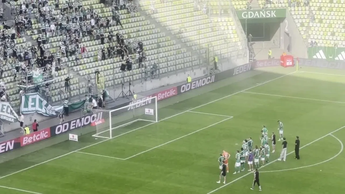 Lechia Gdańsk - Pogoń Grodzisk Mazowiecki 0:3. Dziewięciu juniorów nie dało rady