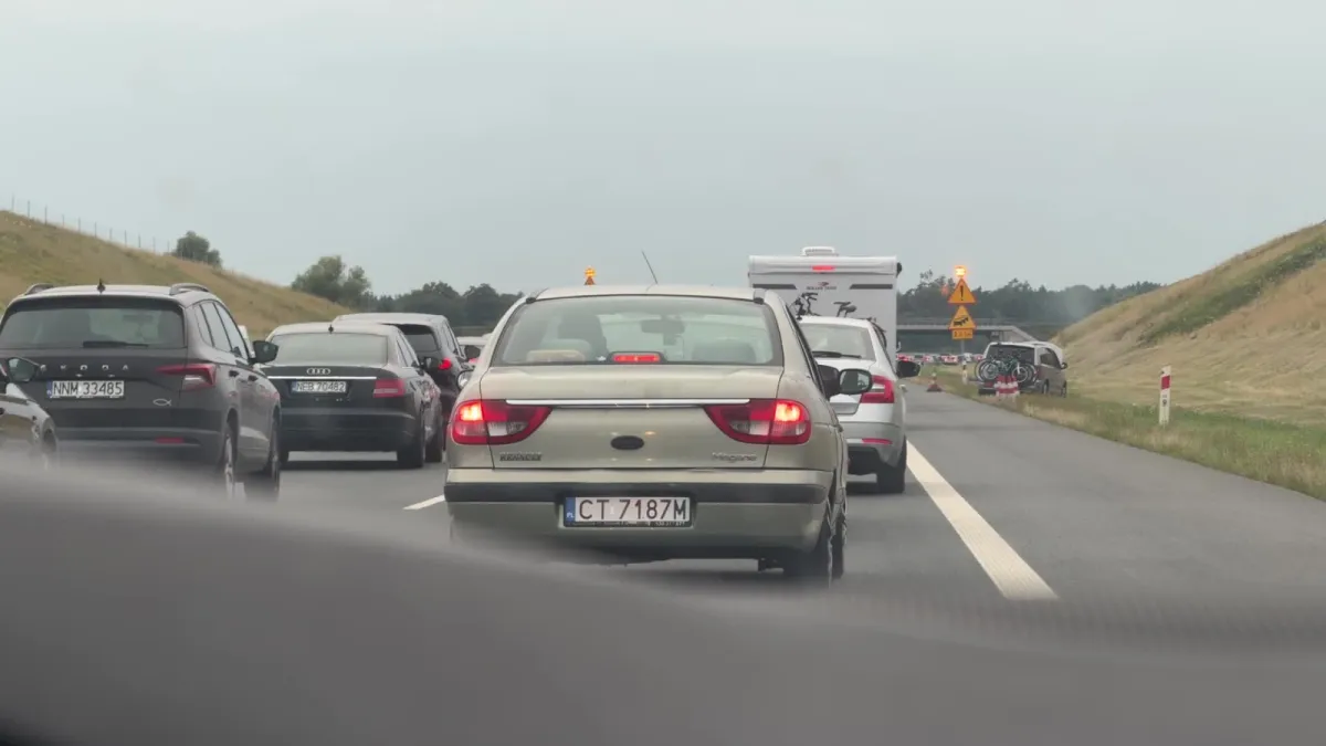 Remont i korek gigant na płatnej A1. Czy taki przejazd powinien być bezpłatny?