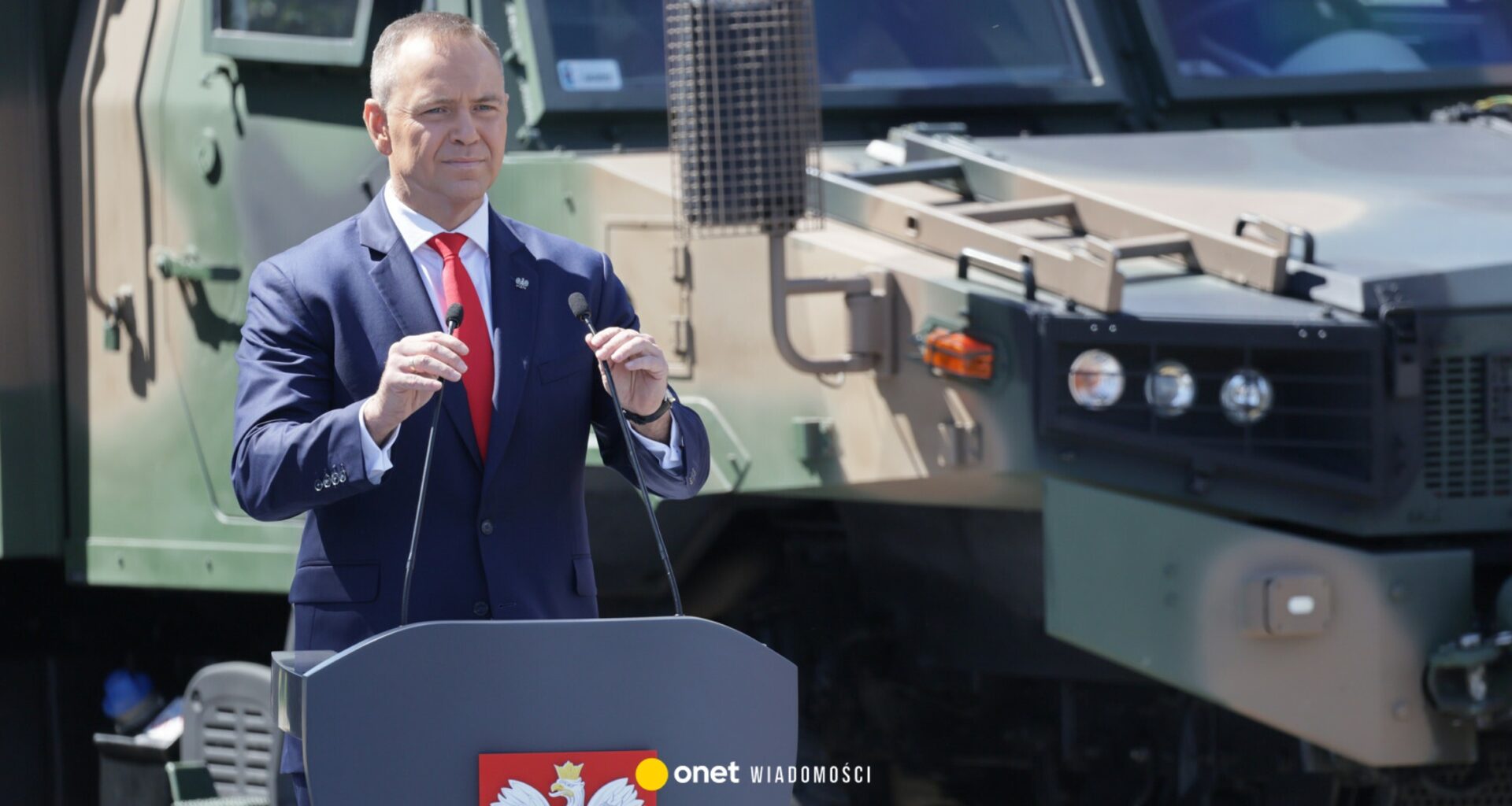 Karol Nawrocki wręczył nominacje generalskie i admiralskie