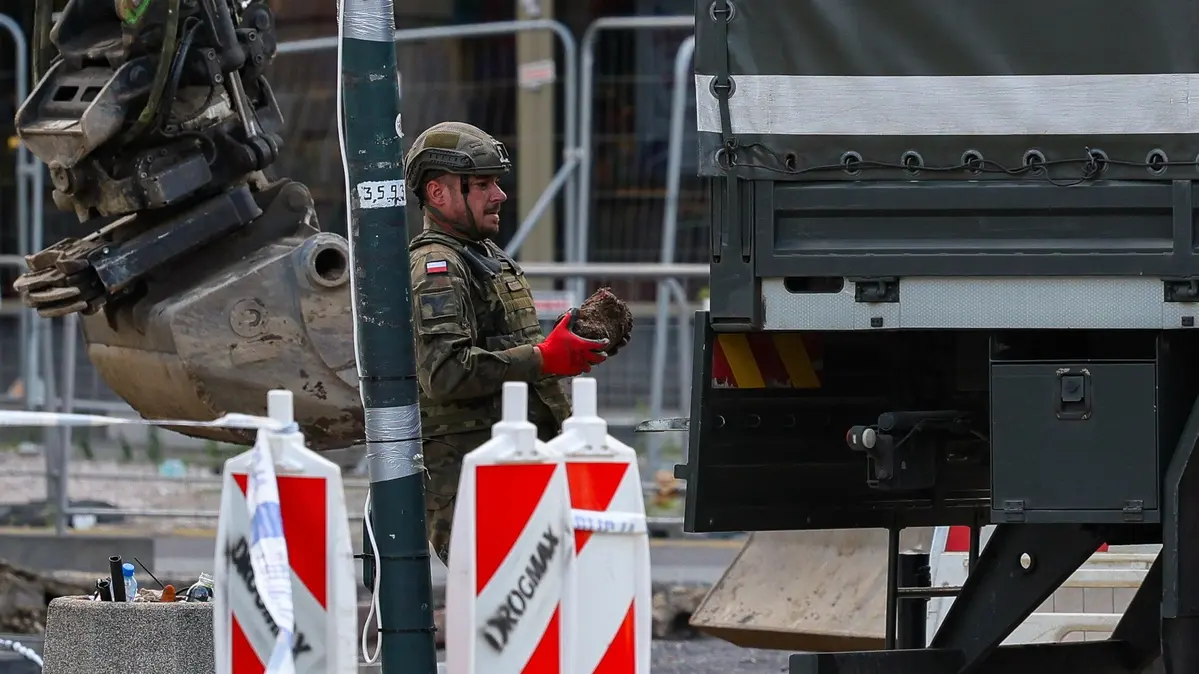 Podczas prac ziemnych odkryto kilka pocisków moździerzowych na Woli