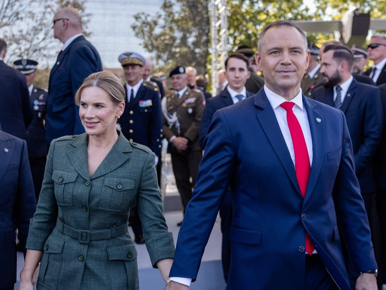 Karol i Marta Nawroccy podczas defilady w Warszawie
