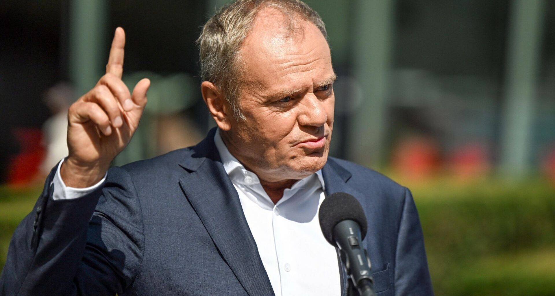 Tusk napisał to po czesku. Posypała się lawina komentarzy