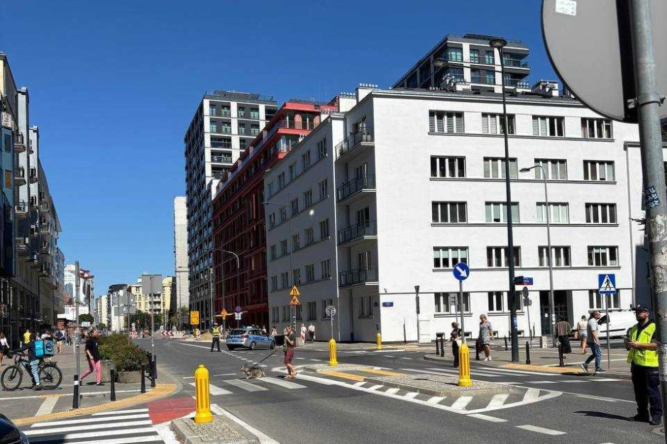 W Warszawie wykopano niewybuch. Prawdopodobnie z II wojny światowej Bomba z II wojny światowej w centrum Warszawy. Trwa ewakuacja mieszkańców