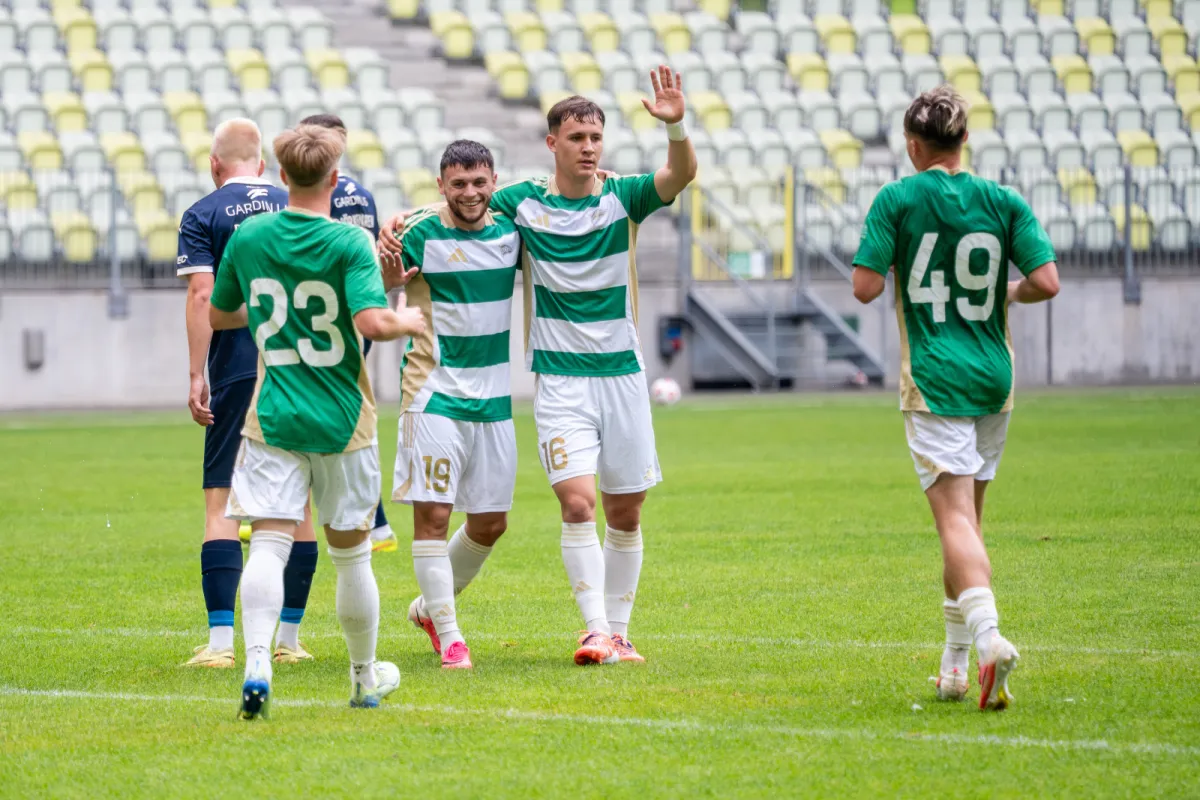 Lechia Gdańsk cofnęła się o trzy lata i są jeszcze opóźnienia. Kiedy będzie lepiej?