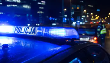 Policja skontrolowała blisko 50 aut uczestniczącym w spotkaniu przy Hali Olivia