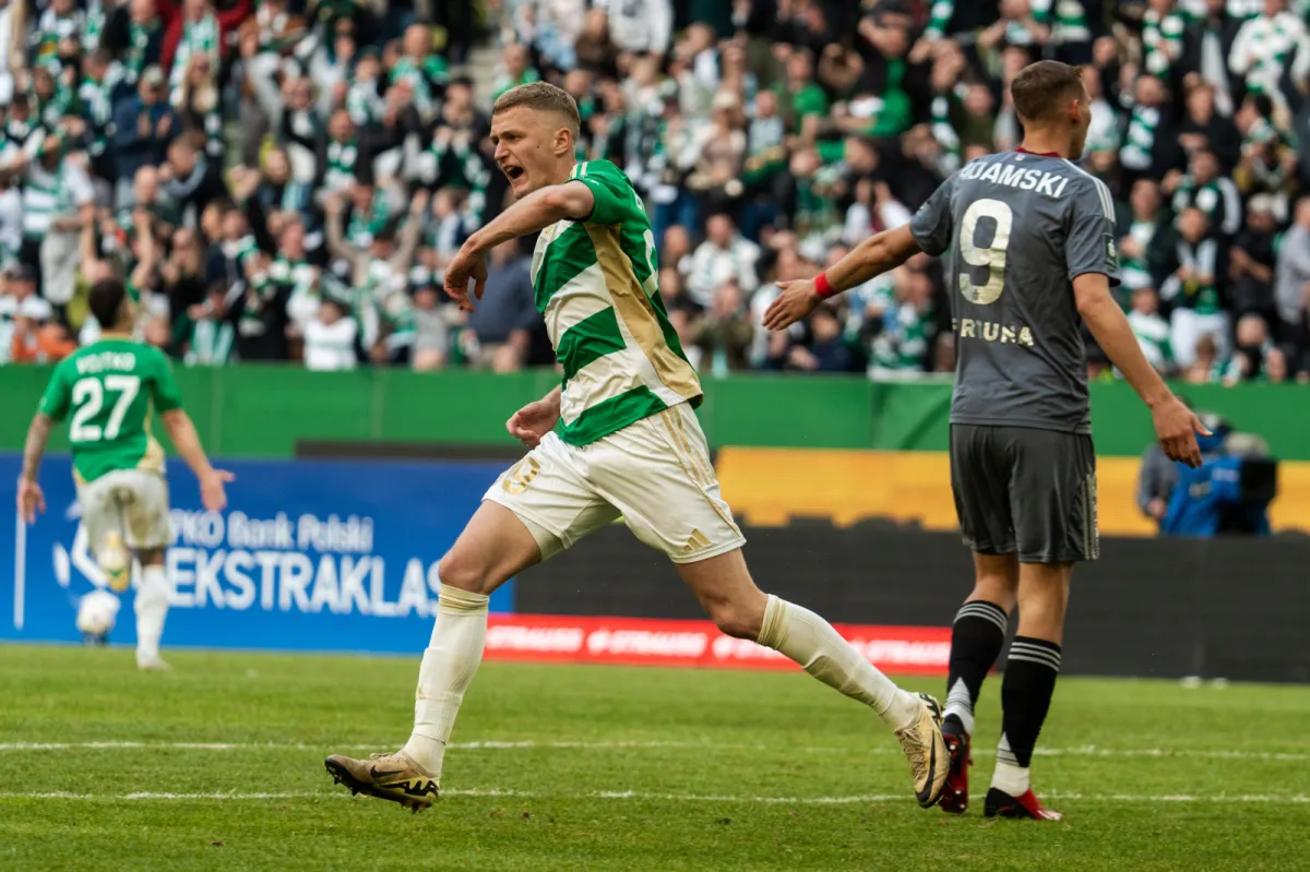 Tomas Bobcek i Bogdan Wiunnyk bliscy odejścia z Lechii Gdańsk. Partner Chelsea w grze