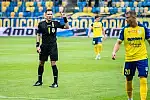 Arka Gdynia ponad 40 meczów bez rzutu karnego, a trener to powiedział o sędziach