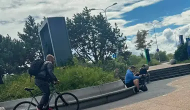Za pomocą piły ukradł rower w biały dzień. Świadek nagrał całe zdarzenie