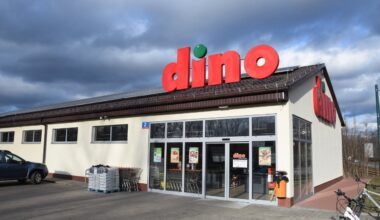Ile zarabiają pracownicy Dino? Poznaliśmy wysokość wypłat sprzedawców i kierowników 27.10.2026