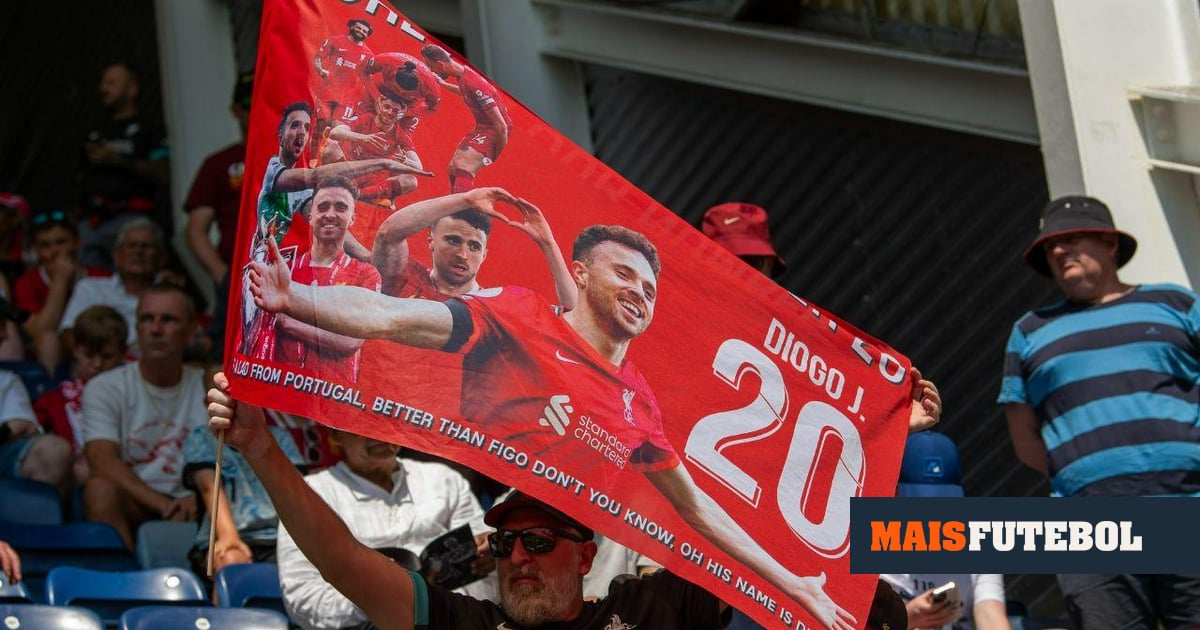 Da escultura ao emblema na camisola: Liverpool confirma homenagens a Diogo Jota
