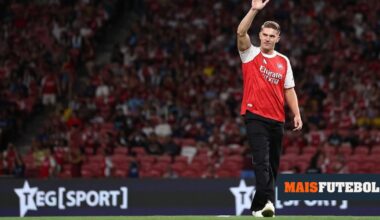VÍDEO: de Londres para Singapura, Gyökeres assiste ao Arsenal-Newcastle