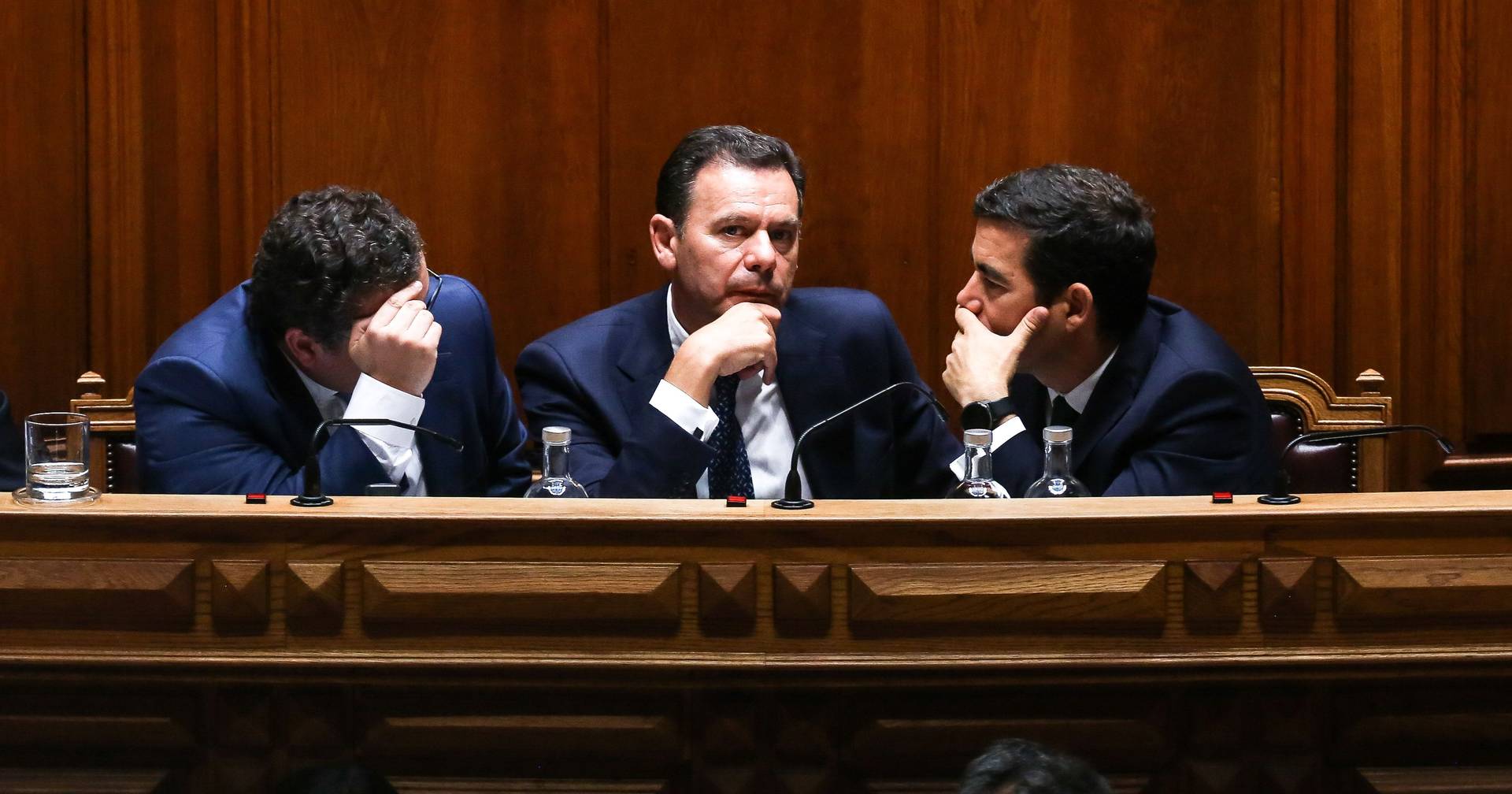 Contas públicas estão com défice ou com excedente de €2 mil milhões? A diferença que 15 dias fazem
