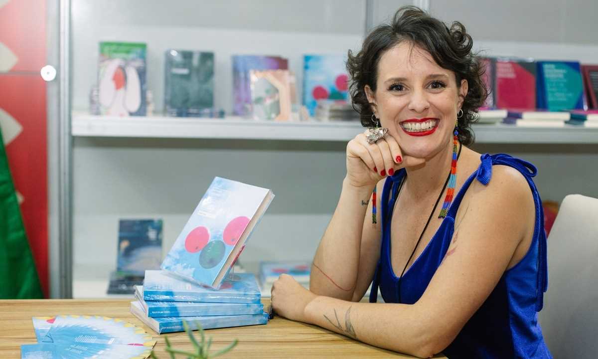 Tereza Gontijo, de Santo André, lança livro na Flip sobre atuação como palhaça em hospitais - 30/07/2025