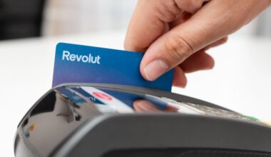Juros "sempre à mão" entre 1,5% e 2,25% sem penalização. Revolut lança IBAN português e estará no MB Way