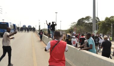Tumultos em Luanda causaram 22 mortos e 197 feridos em dois dias