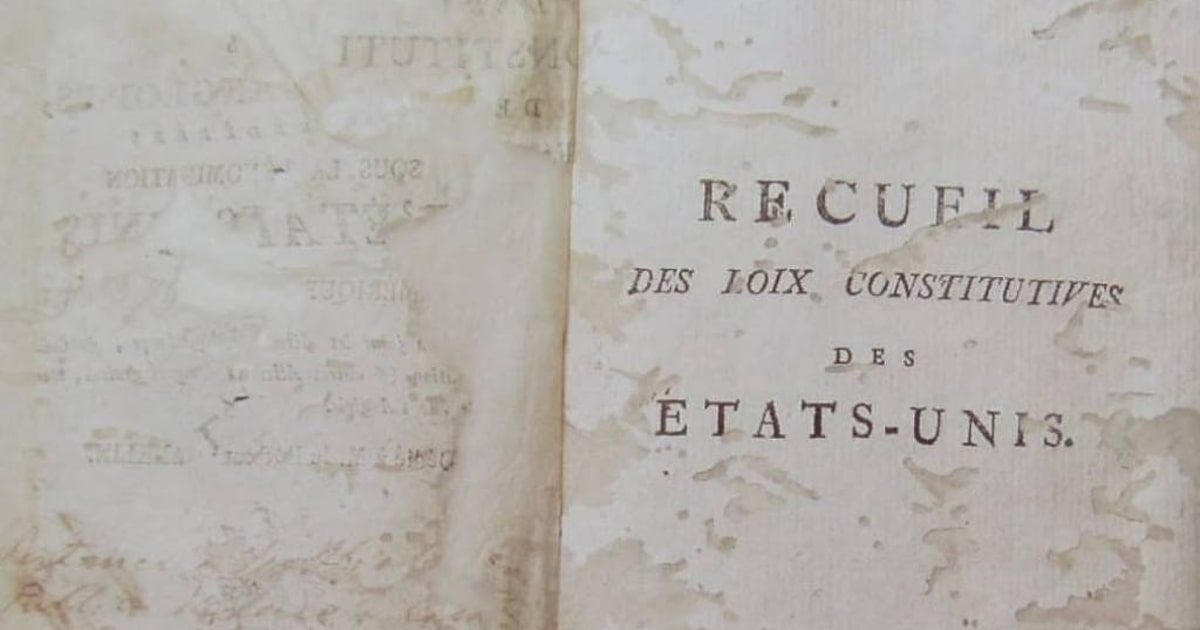 ‘Livro do Tiradentes’ é analisado pela PF para atestar se anotações são da figura histórica