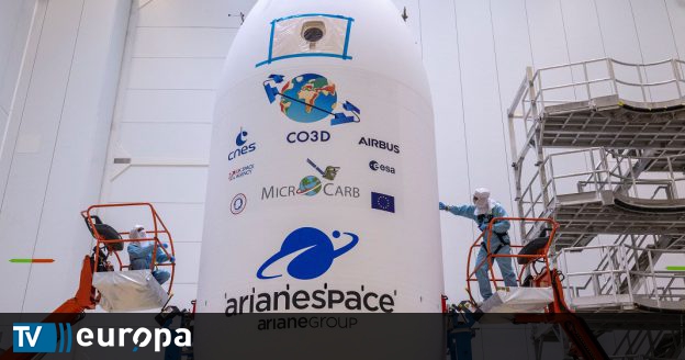 Microssatélite MicroCarb – uma parceria Reino Unido-França – para medir CO2 foi lançado com sucesso