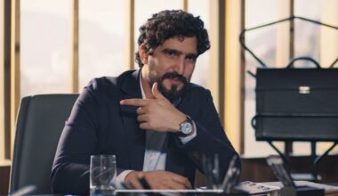 Ivan conta a Luciano que Raquel comprou a empresa que fornece alimentação para os voos da TCA