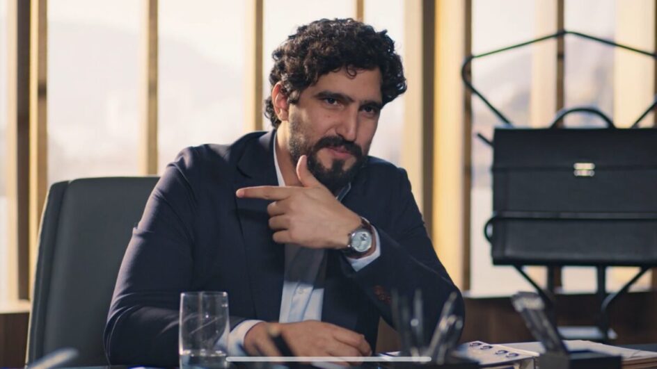 Ivan conta a Luciano que Raquel comprou a empresa que fornece alimentação para os voos da TCA