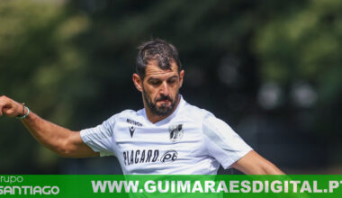 Vitória perdeu com o E. Amadora num jogo de preparação em Albufeira