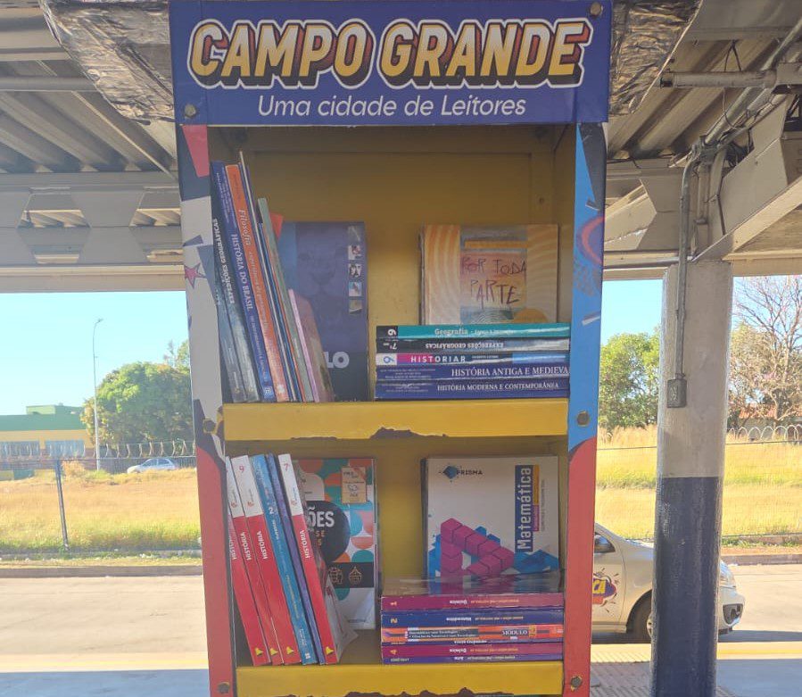 Ronilço Guerreiro reforça importância doação de livros nas estantes nos terminais, Gibiteca e Cabine do Centro - Câmara Municipal de Campo Grande