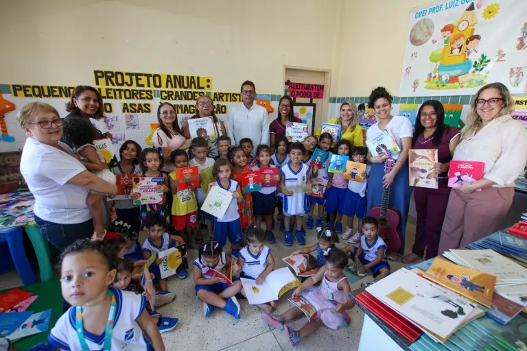 PREFEITURA DO NATAL INVESTE CERCA DE R$ 5 MILHÕES EM LIVROS DE LITERATURA INFANTIL – Hilneth Correia