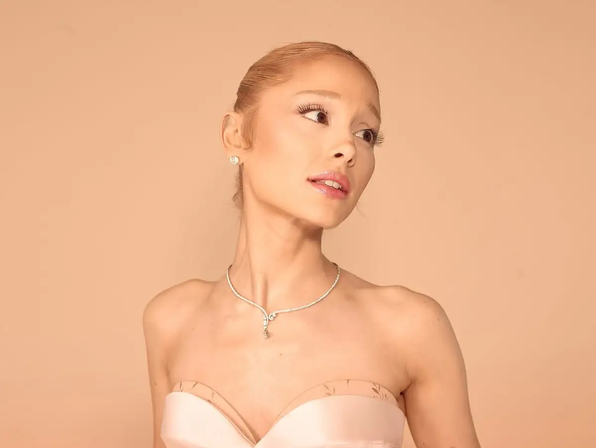 4 artistas que querem gravar músicas com Ariana Grande