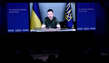 Zelensky pede ao mundo que procure uma "mudança de regime" na Rússia
