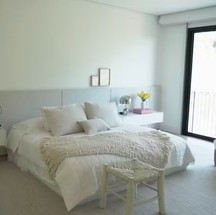 Um dos quartos da mansão de Carlinhos Maia, em São Paulo — Foto: Divulgação