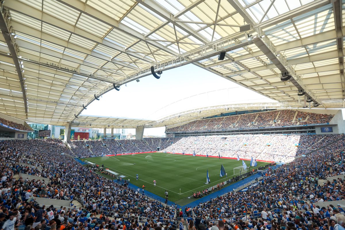 FC Porto: dragão de Farioli mostra-se ao mundo