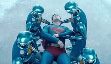 Todos os heróis do mural na Sala da Justiça em Superman