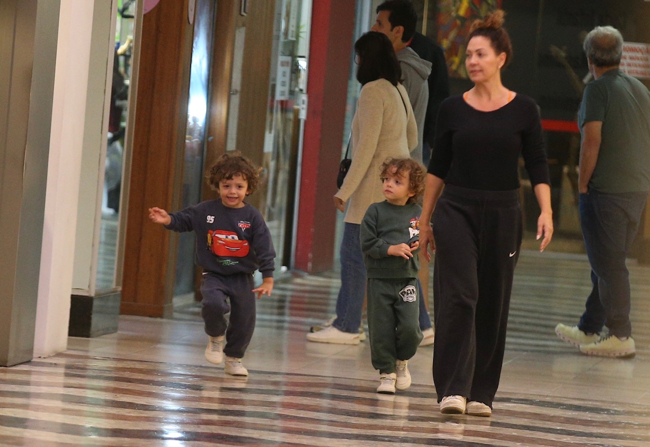 Fabiula Nascimento curte passeio com os filhos - Foto: Thiago Martins / AgNews