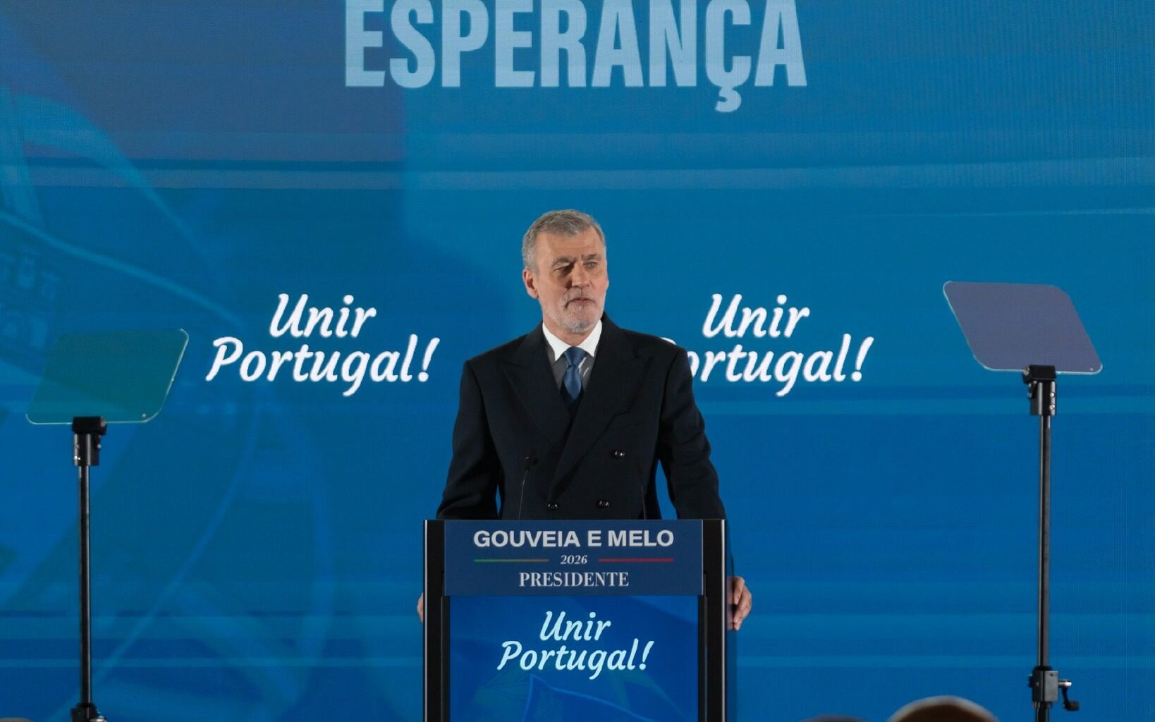 Três militares querem chegar a Belém