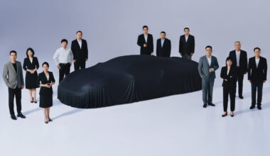 Este supercarro chinês com motor V8 não tem medo da Lamborghini