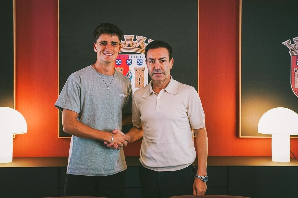 SC Braga anuncia contratação de Pau Victor ao FC Barcelona - zerozero.pt