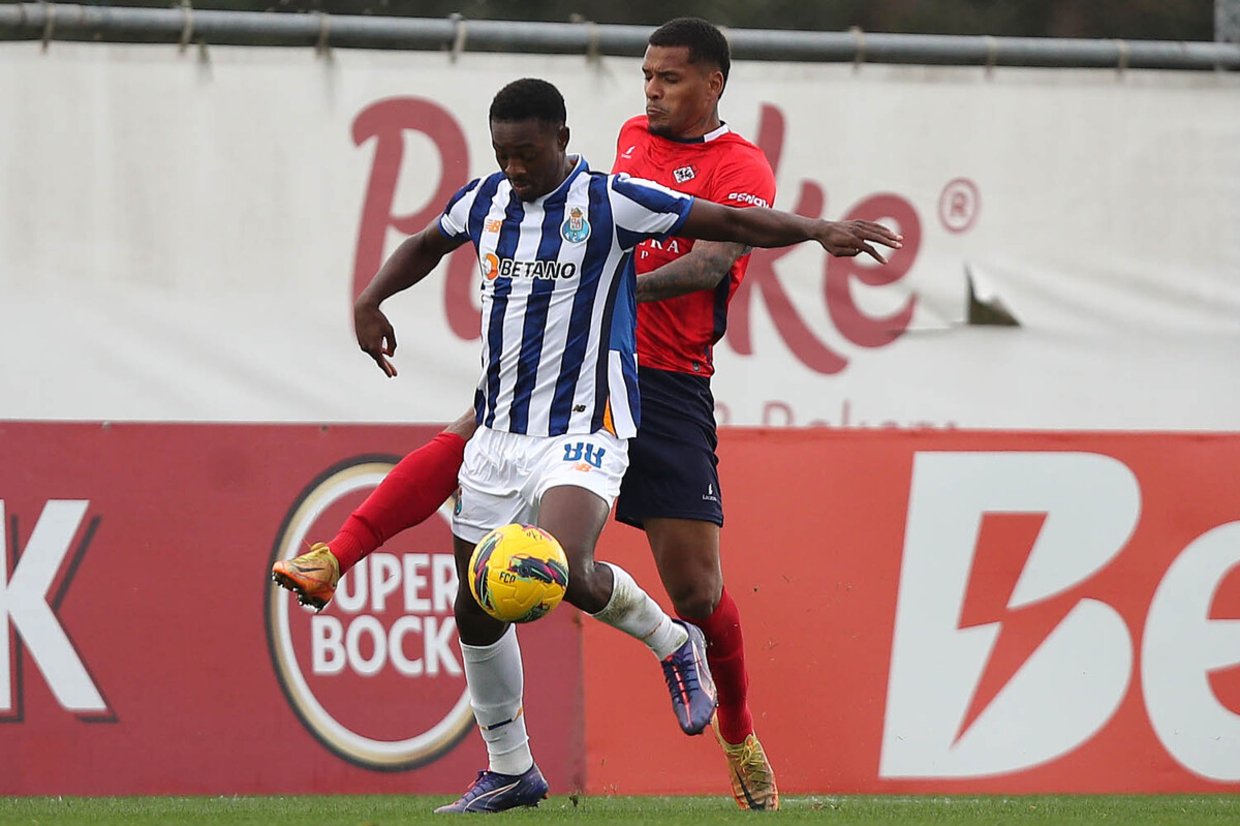 Após trabalho com Farioli, trio portista regressa à equipa B - zerozero.pt
