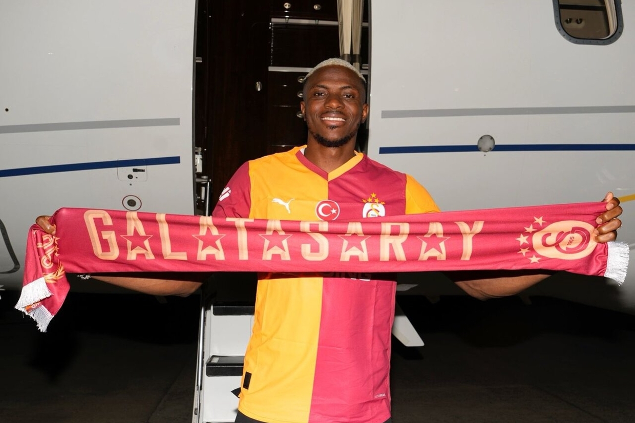 Galatasaray assegura a permanência de Osimhen com transferência recorde no futebol turco - zerozero.pt