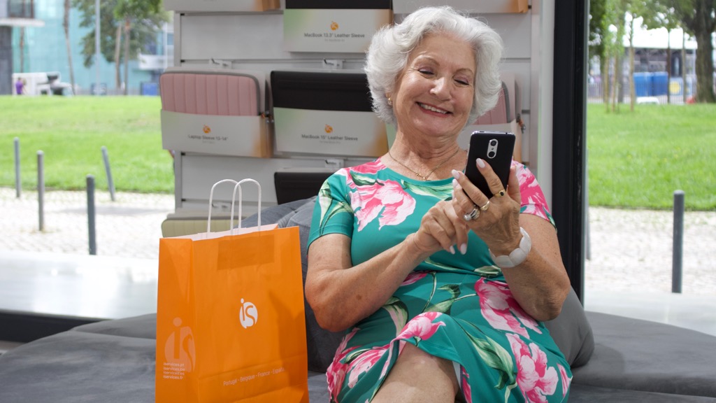 iServices lança smartphone para seniores por 124,95 €