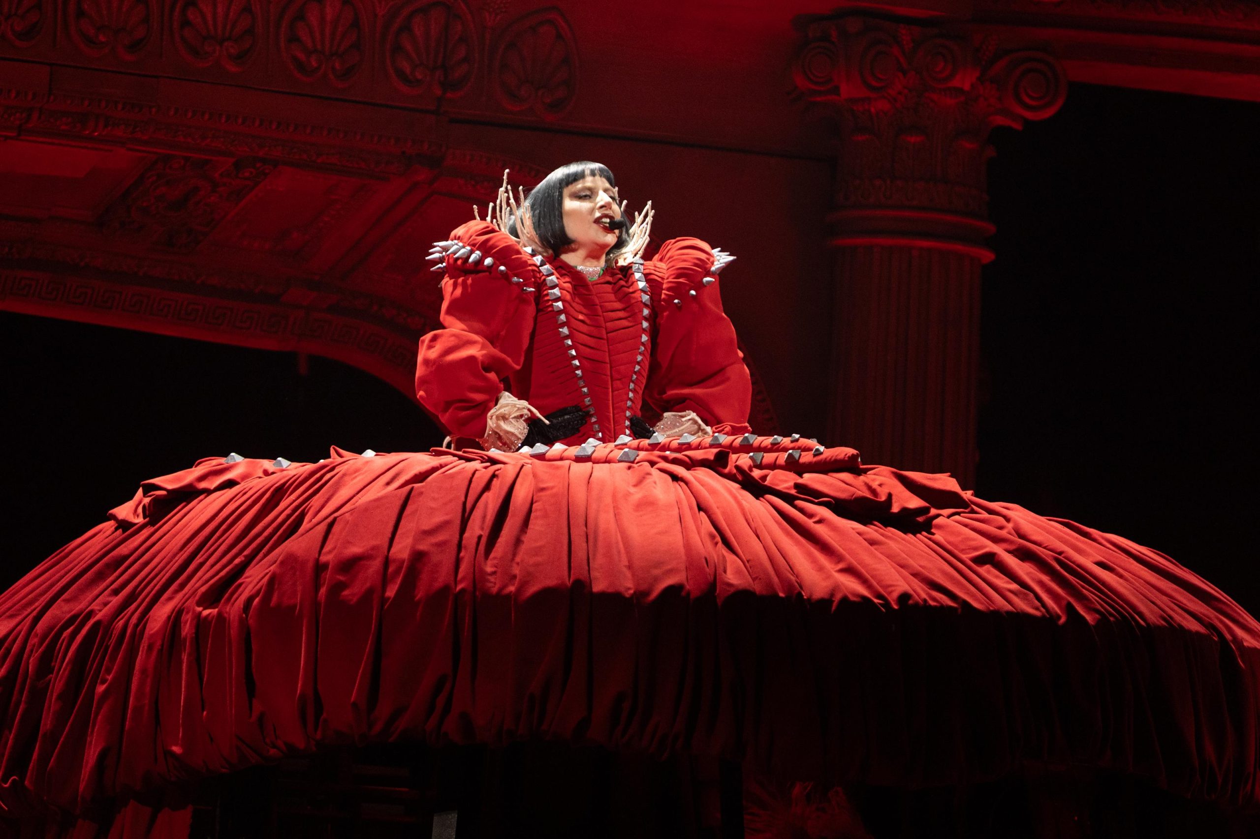 "Legado", "lendária", "insuperável": a repercussão da "MAYHEM Ball Tour" da Lady Gaga na imprensa