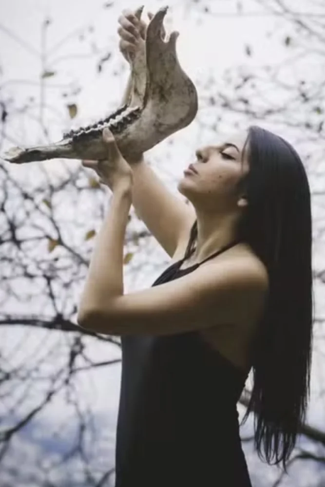 monica