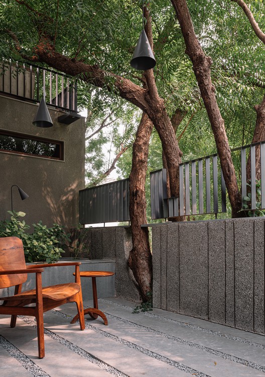 Casa MS / Studio Saransh - Fotografia de Exterior, Madeira, Concreto