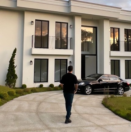 Veja fotos da casa de R$ 10 milhões de Carlinhos Maia em São Paulo — Foto: Reprodução Instagram