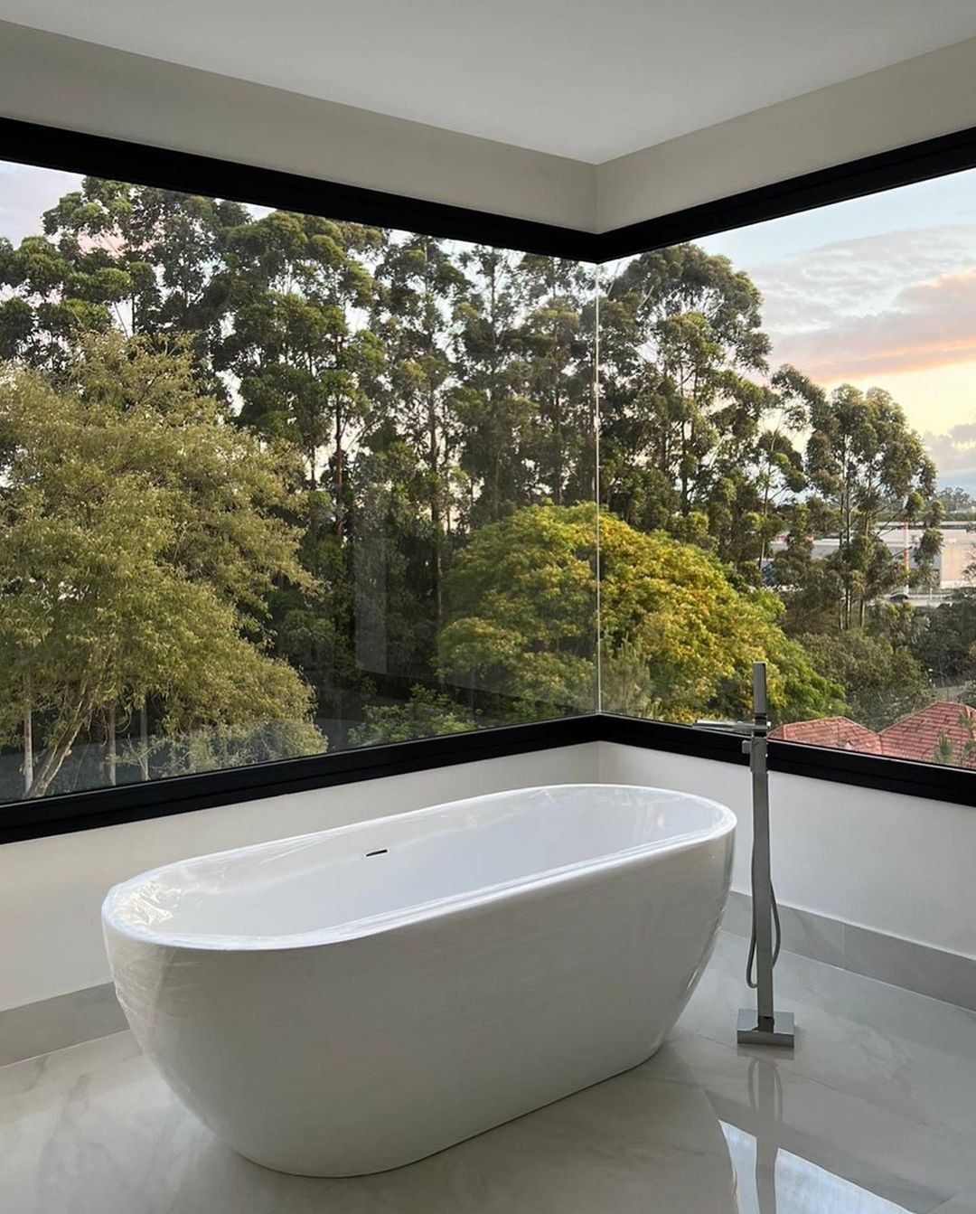 Veja fotos da casa de R$ 10 milhões de Carlinhos Maia em São Paulo — Foto: Reprodução Instagram