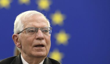 Josep Borrell critica UE: “não levanta a voz, não diz nada, não faz nada”