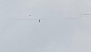 Praticante de zipline fica suspenso entre a Ribeira da Janela e a Fajã de Barro (com vídeos)