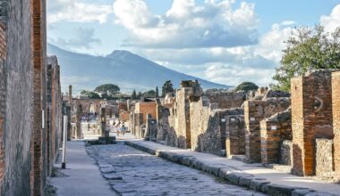 Depois da erupção do Vesúvio, os romanos voltaram a Pompeia e ficaram por lá durante mais 400 anos