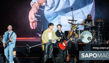 Viagem até 2008: Jonas Brothers e Demi Lovato recordam "Camp Rock" com atuação surpresa - Música