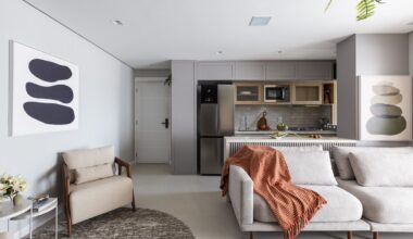 Sala com sofá cinza: 11 ideias de decoração para se inspirar | Smart