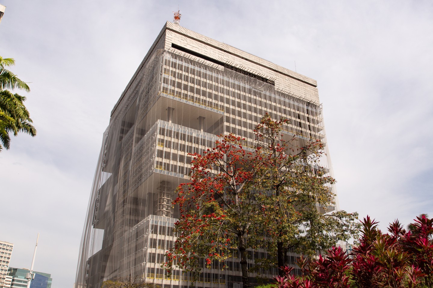 Edifício da Petrobras em obras — Foto: Júlia Aguiar